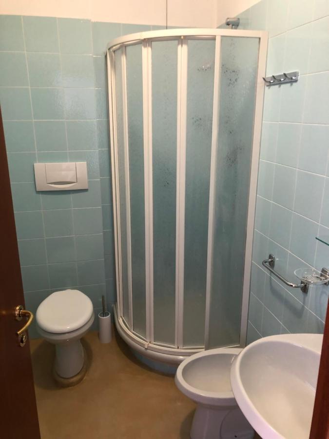 Mh Hotel Вараце Екстериор снимка